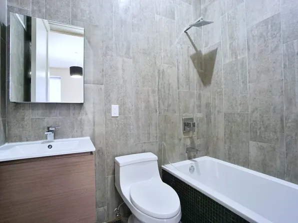 121 Albany Avenue image 11 of 15