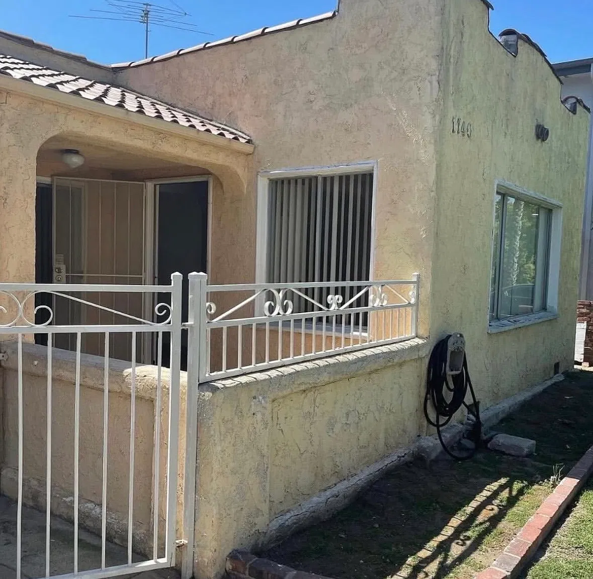 1140 Spazier Ave — Photo 1