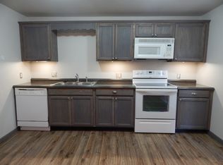 86 Cliff St, Buckeye Lake, OH 43008