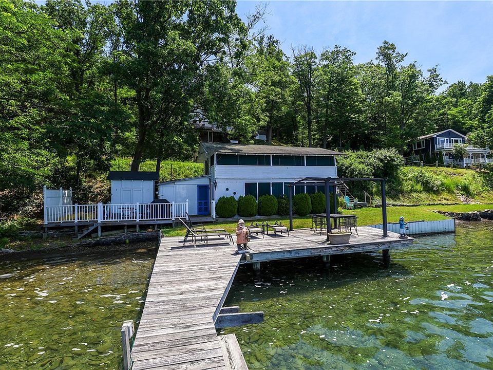 1st image of 10989 E Lake Rd