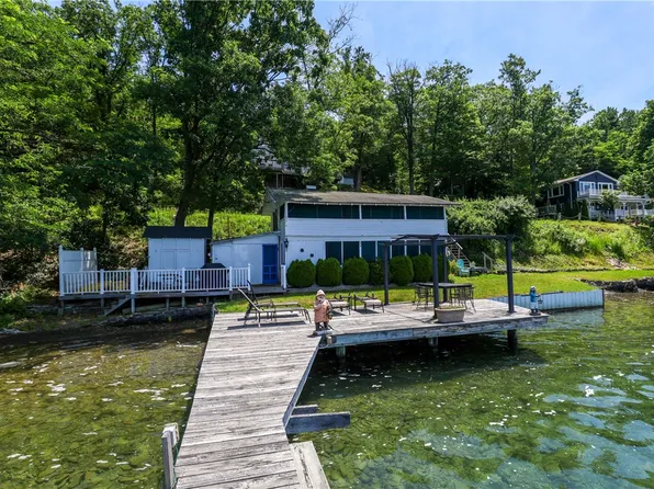 10989 E Lake Rd, Hammondsport, NY 14840