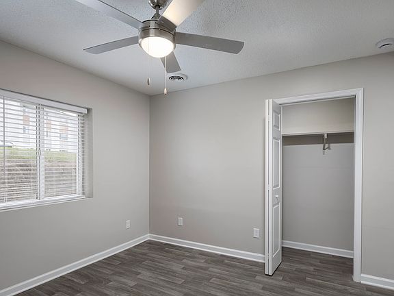 5th image of 3232 Heritage Cir #3229-08