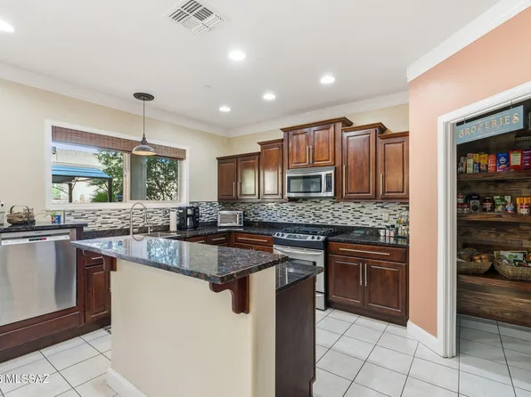 393 E Via Puente Lindo, Sahuarita, AZ 85629