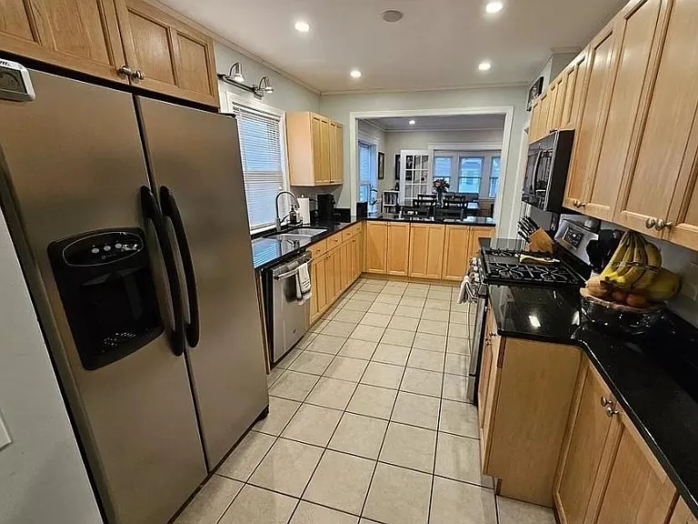 42 Parsons St #2 — Photo 3