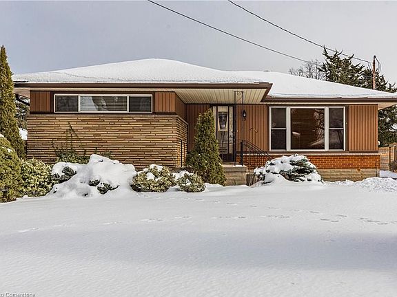 3rd image of 13 Skyland Dr
