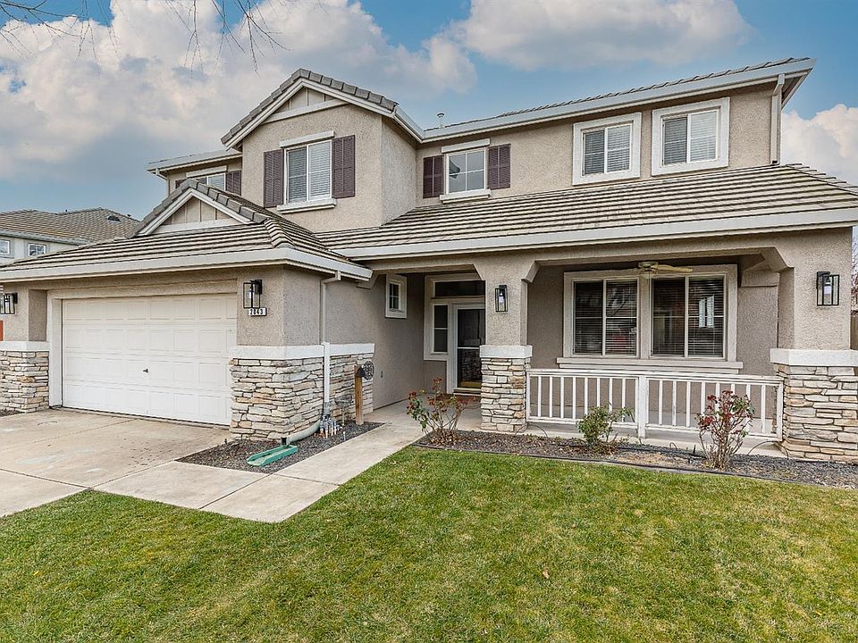1st image of 2043 Azevedo Ave