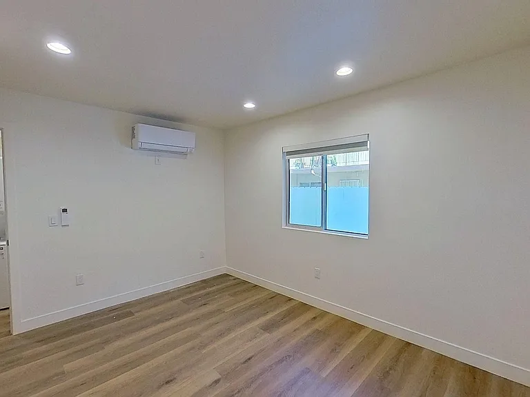 829 N Garfield St — Photo 12