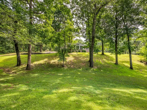 4251 Moss Hill Dr, Nunnelly, TN 37137