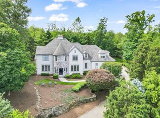 16 Brookwood Rd, Towaco, NJ 07082