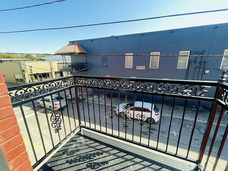 214 S Main St — Photo 7