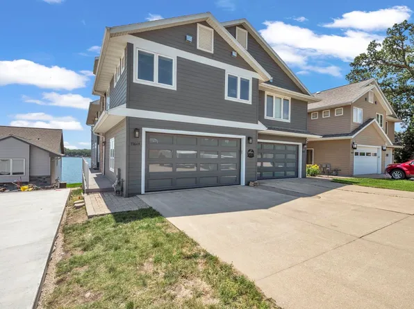 15649 250th Ave, Spirit Lake, IA 51360