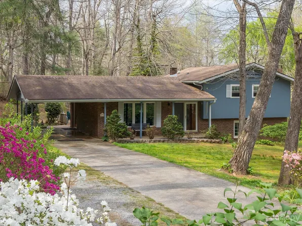 31 Firefly Ln, Saluda, NC 28773