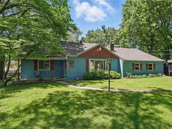 6926 Glenwood St, Overland Park, KS 66204