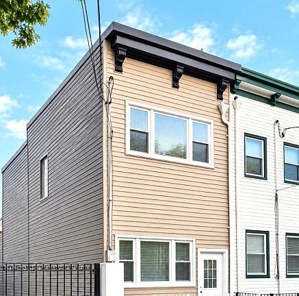 2nd image of 90 A Hackensack Plk R
