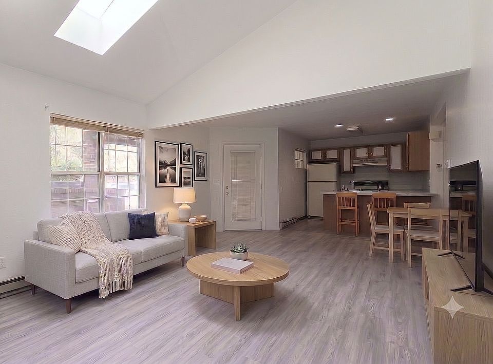 Great room / Kitchen (Staged