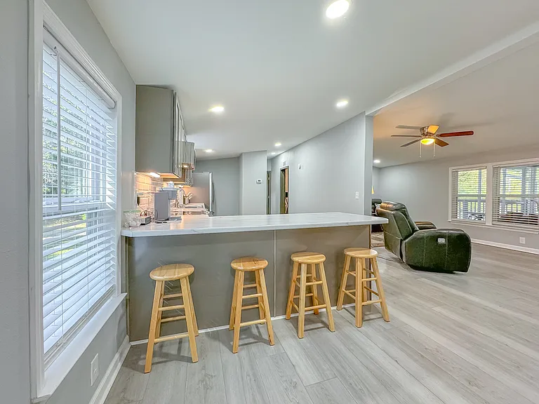 16957 Lake Christiana Ct — Photo 22