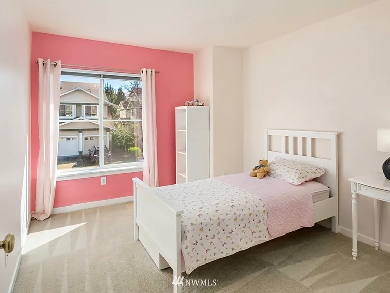 725 239th Ln SE — Photo 9