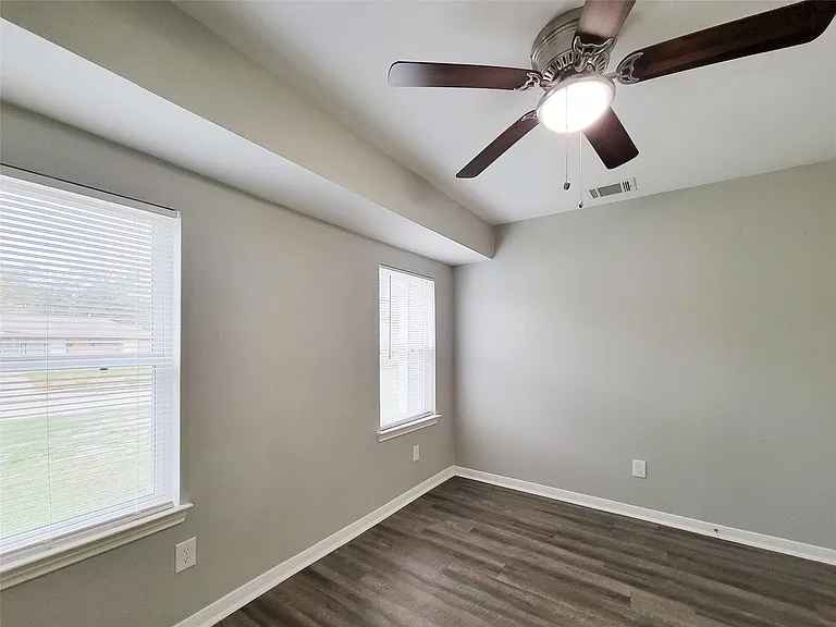 5242 Keystone St — Photo 19