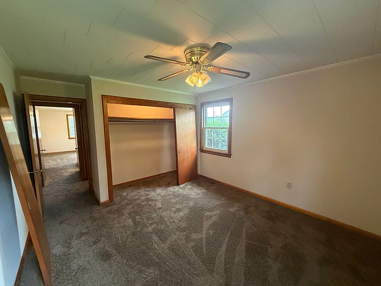 1010 Blount Ave — Photo 13
