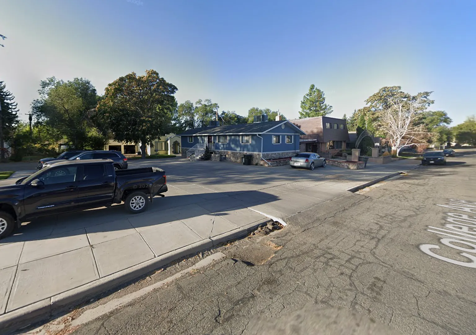 480 College Price CFD6 — Photo 2