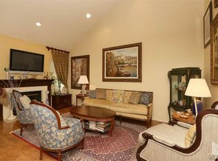 152 Via Colinas, Thousand Oaks, CA 91362