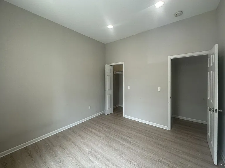 For Rent: Urban Luxury at 914 N. Charles St Your City Lifestyle Awaits! — Photo 27