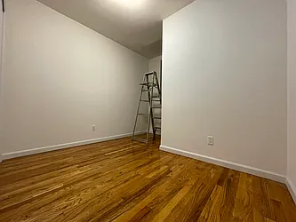 Rented by HOLTON REAL ESTATE INC.