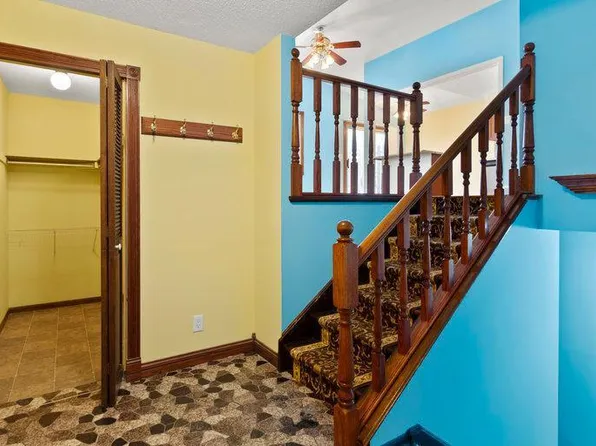 5416 Brookdale Dr N, Brooklyn Park, MN 55443