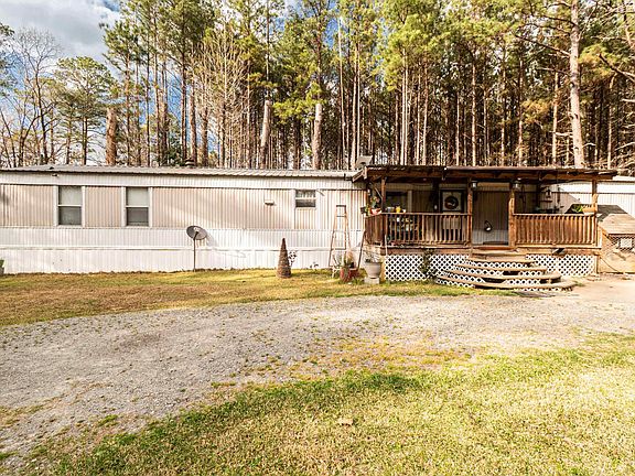 2nd image of 697 Guinn Rd