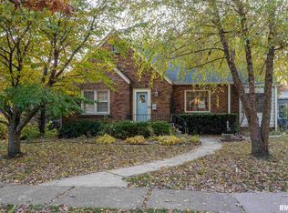1005 22nd St, Moline, IL 61265