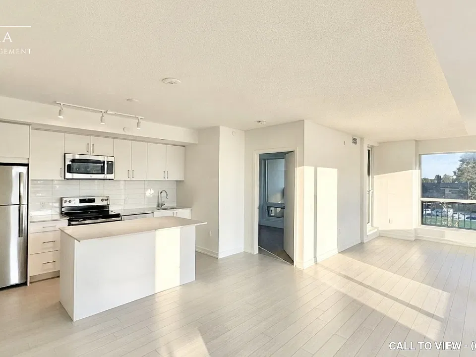 4010 Eglinton Ave W #230