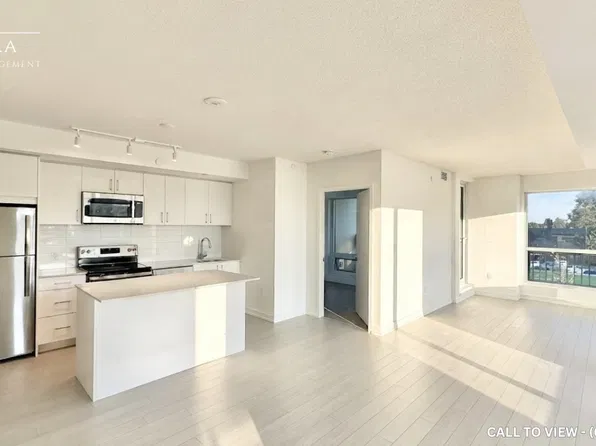 4010 Eglinton Ave W, Etobicoke, ON