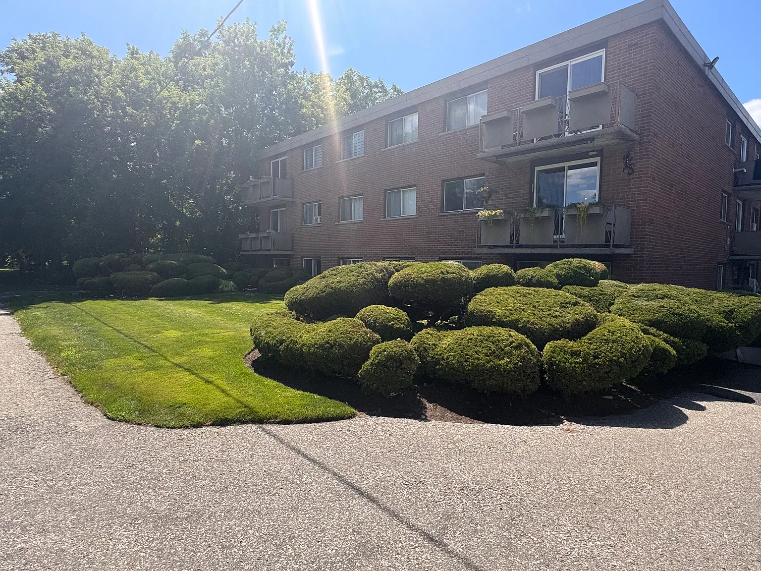 Riverside Estates — Photo 3