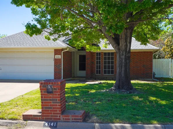 4141 Maryanne Pl, Haltom City, TX 76137
