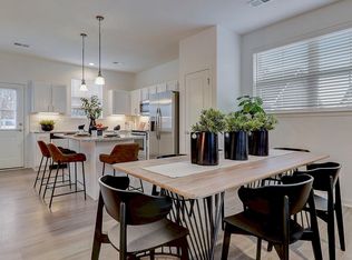 20 Blackbird St, Oswego, IL 60543