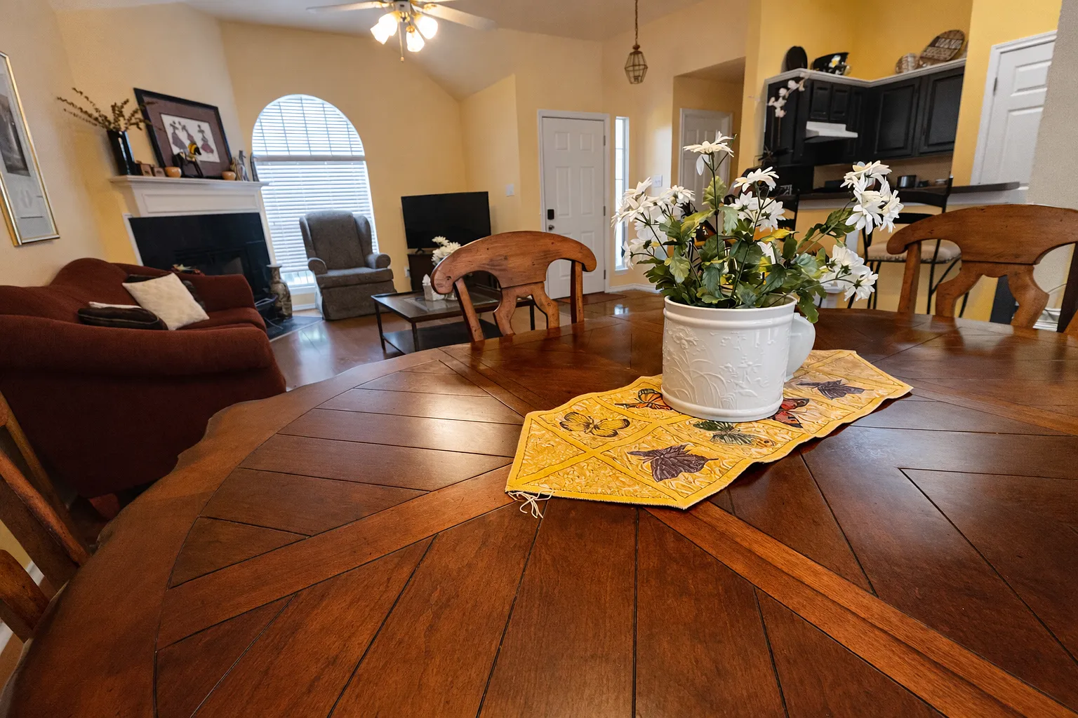 3247 Bellville Dr — Photo 4