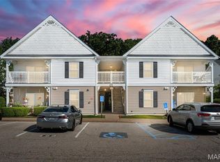 160 Brandy Mill Cir #7C, High Ridge, MO 63049