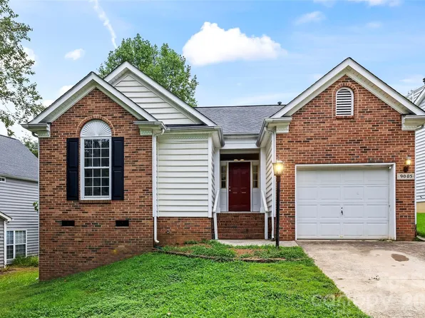 9005 Little Hampton Pl, Charlotte, NC 28215