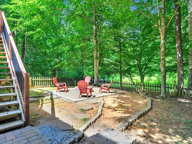 Stream Ridge Dr — Photo 8