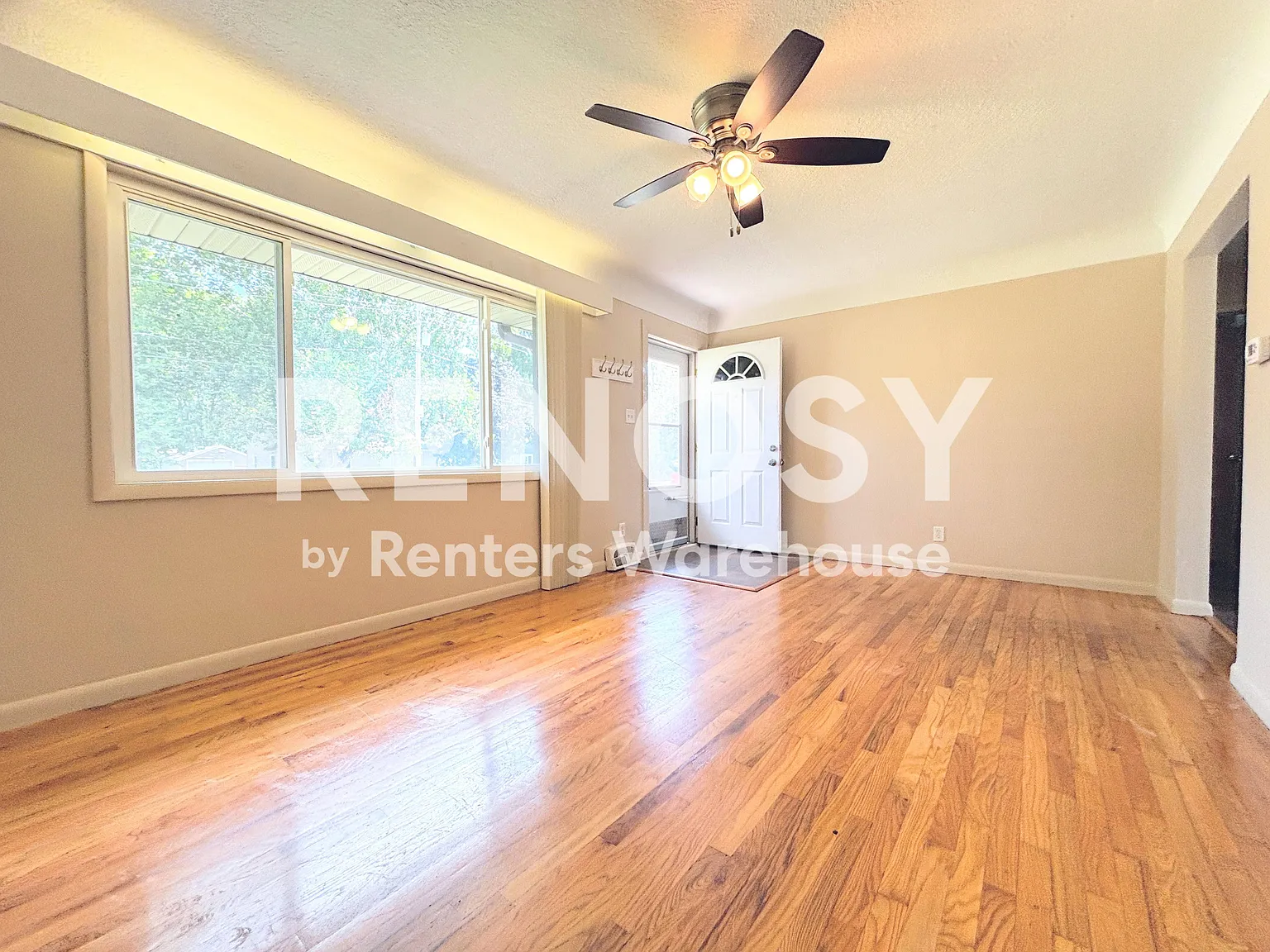 Duplex for Rent — Photo 4