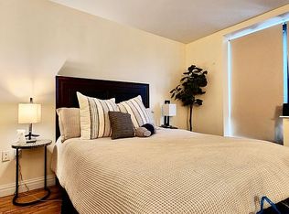 30-2 30th St #302, Astoria, NY 11102