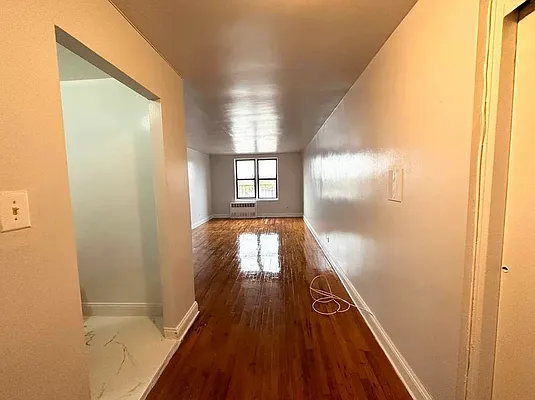 Rented by Premier One Realty LLC | media 4