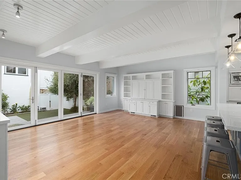 120 Morningside Dr — Photo 22