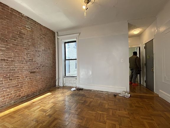 4th image of 1054 Bergen St APT 1A