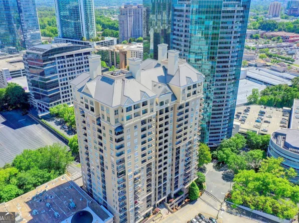 3334 Peachtree Rd NE APT 806, Atlanta, GA 30326