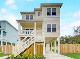 1513 Ashley Ct, Seabrook, TX 77586