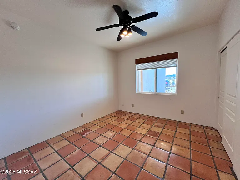 1040 N Wentworth Rd — Photo 35