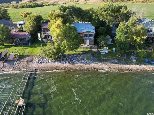 115 Currie AVENUE, Round Lake, SK S0A 3Y0