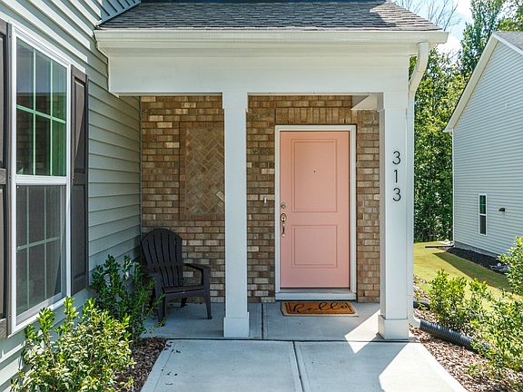 3rd image of 313 Garden Walk Dr