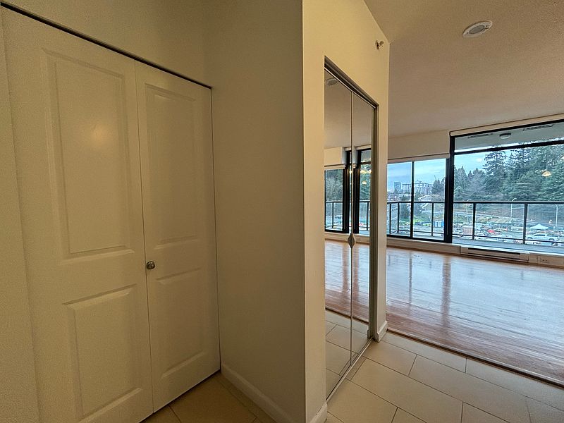 New Westminster Apartment for rent - 2 Bedrooms — photo 14